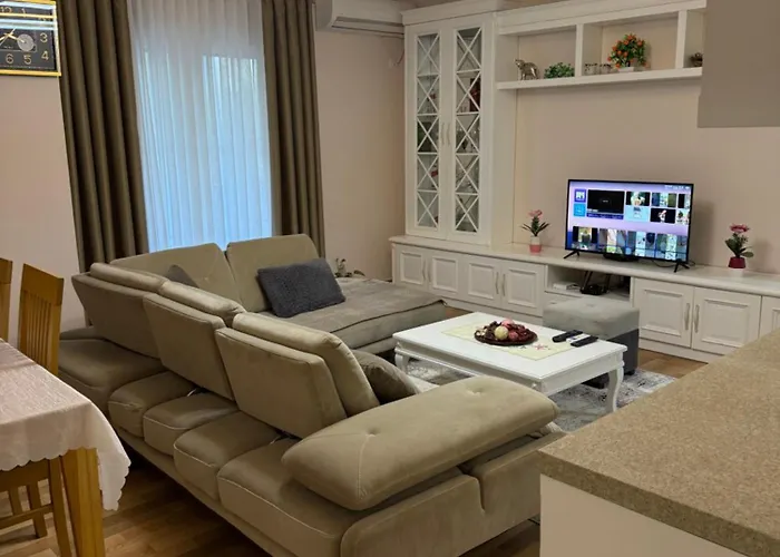 Escape House Apartment *