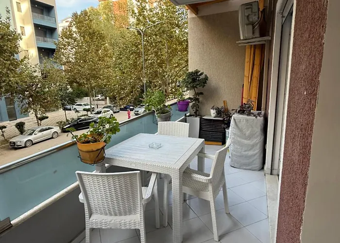 Escape House Apartment *